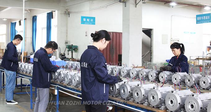 มอเตอร์เพลากลวง 7KW พร้อม AR Interpump สำหรับเครื่องทำความสะอาดเชิงพาณิชย์ 10