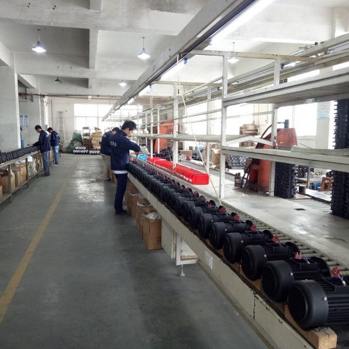 มอเตอร์ไฟฟ้าแบบอะซิงโครนัสชนิดคาปาซิเตอร์สตาร์ท-รัน เฟสเดียว 1410 รอบต่อนาที 0.37KW 0.5HP แรงดันไฟฟ้า AC 220V 50Hz/60Hz กำลังไฟพิกัด 9