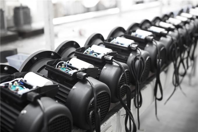 50Hz 60Hz กันน้ํา 0.09kw 0.12Hp เครื่องยนต์ไฟฟ้าสี่ขั้วแบบไม่สมอง 380V 1500RPM สามเฟสปิด 220V แอค โวลเตจ 8